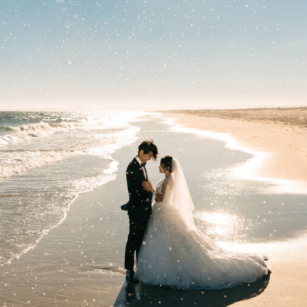 Golden Beach Wedding Portrait (1/2)