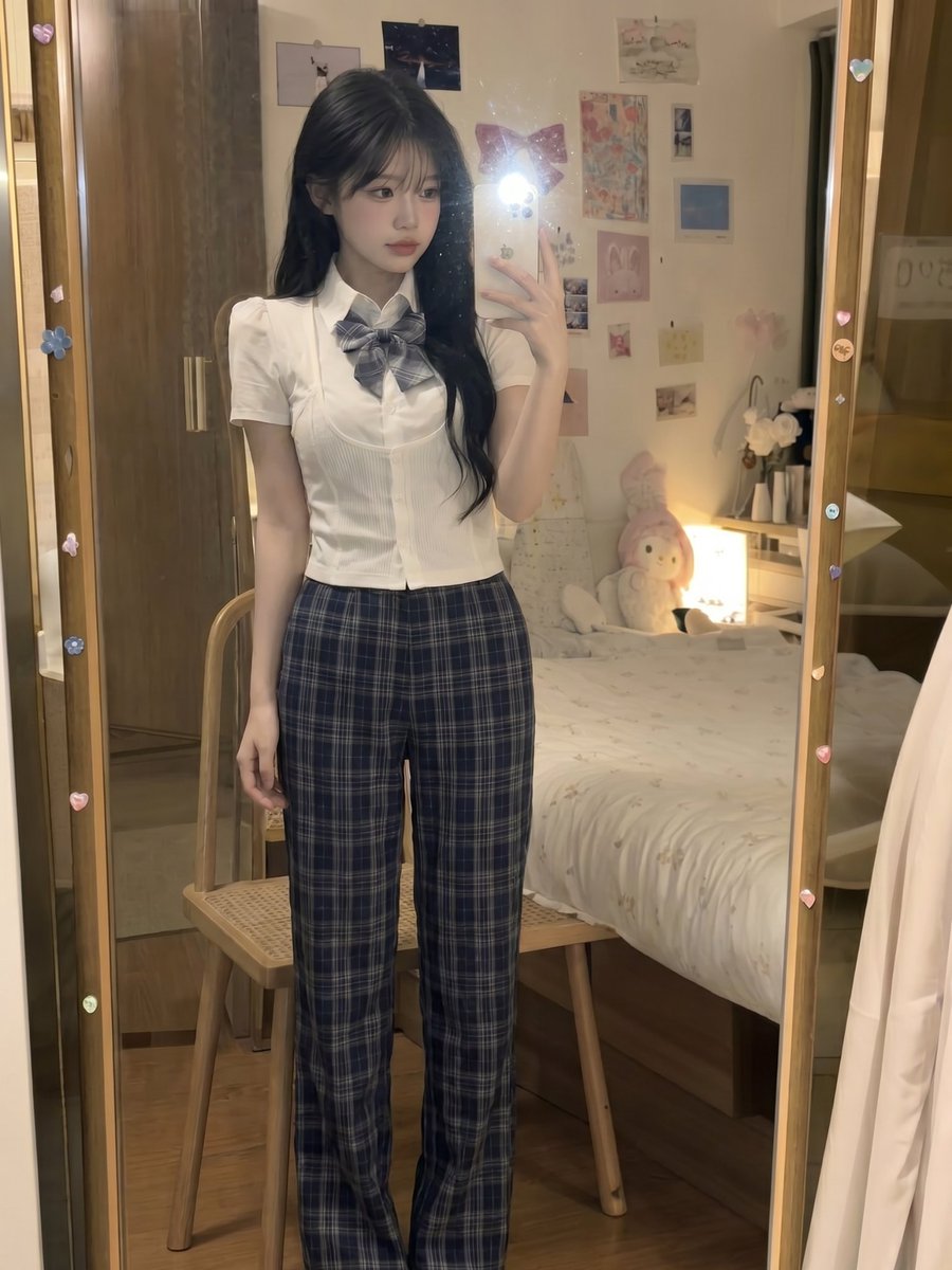 韩式美学温馨镜子自拍 (1/2)