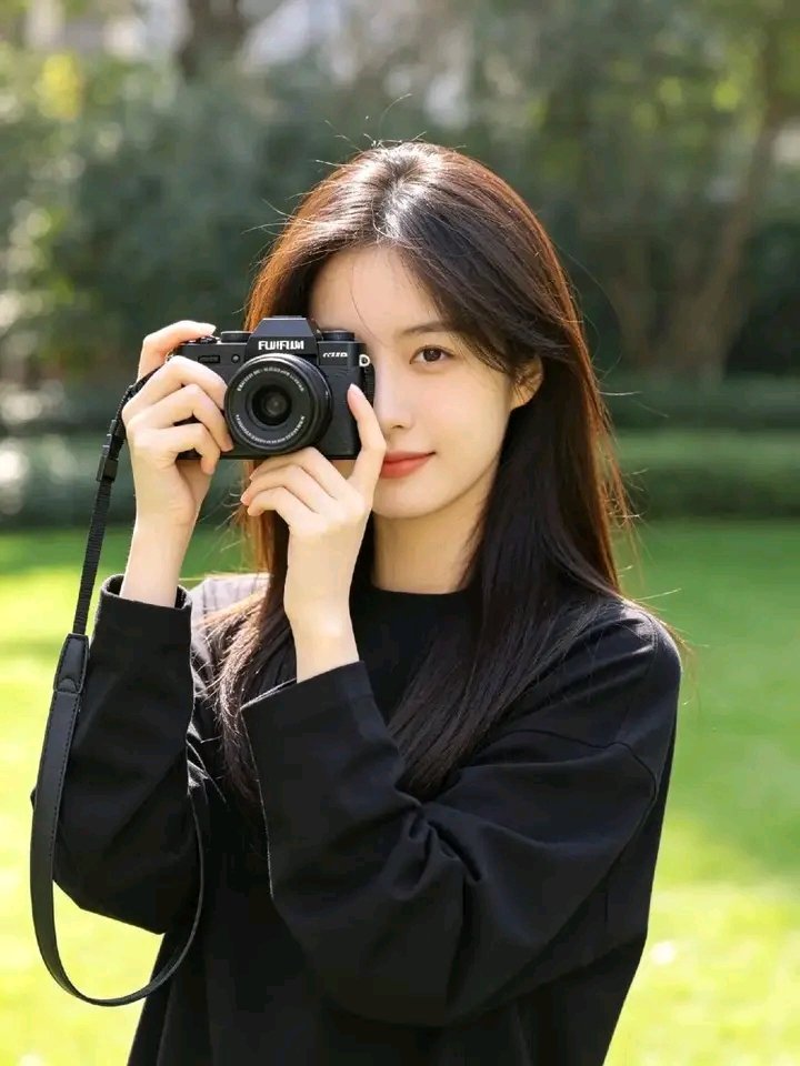 Fotorealistisches Porträt einer koreanischen Fotografin