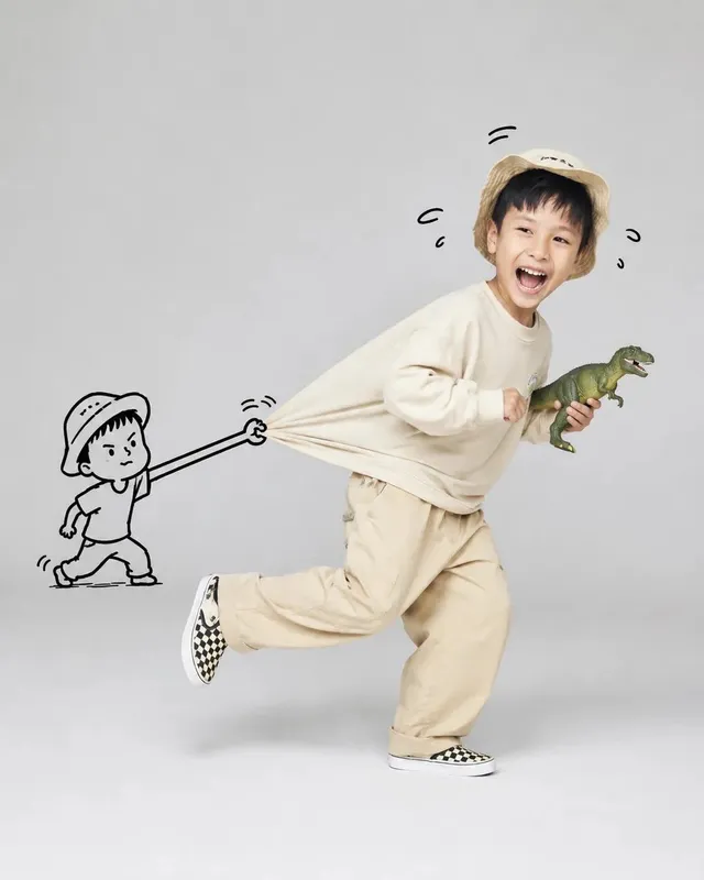 Whimsical Doodle Interaction Portrait