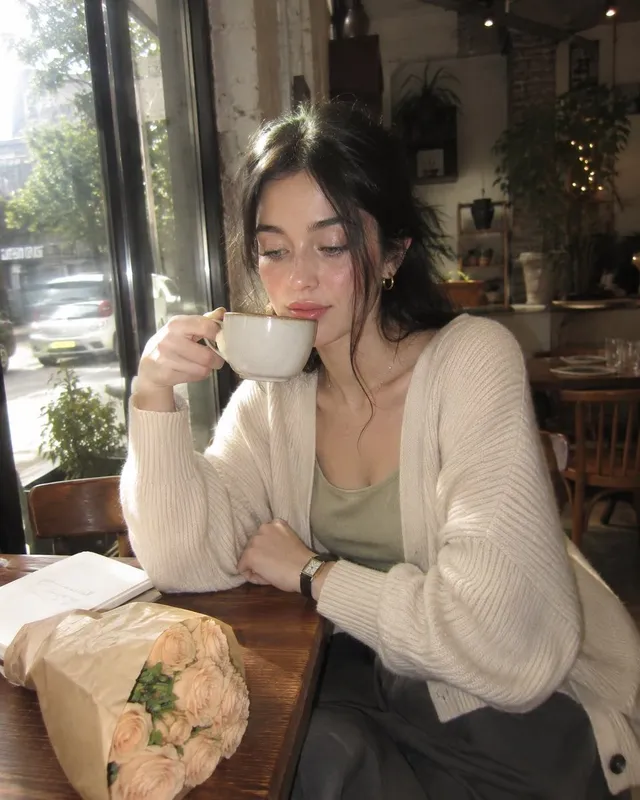 Nostalgic Early-2000s Cafe Snapshot